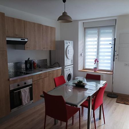 شقة Bogny-sur-Meuse  في Petite Maison Agreable Pour 6 Voyageurs المظهر الخارجي الصورة