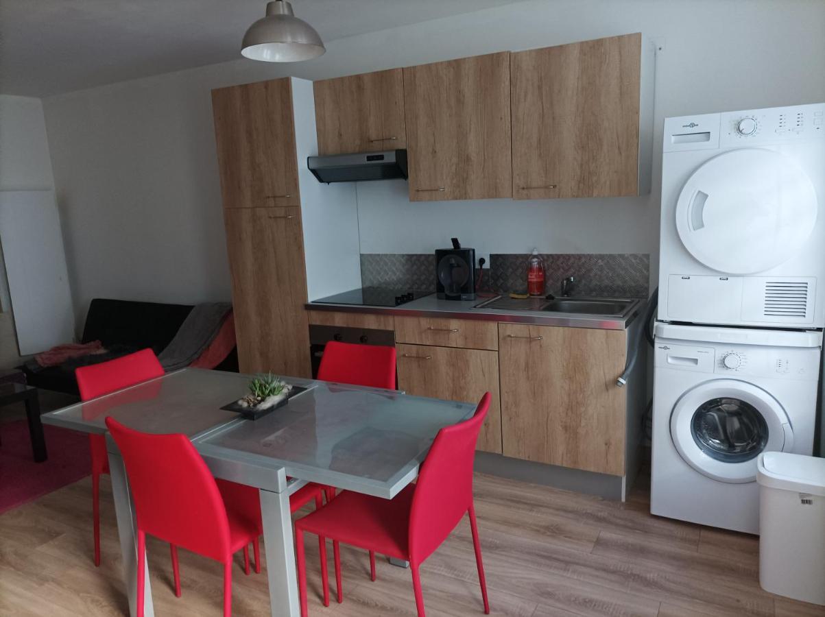 شقة Bogny-sur-Meuse  في Petite Maison Agreable Pour 6 Voyageurs المظهر الخارجي الصورة
